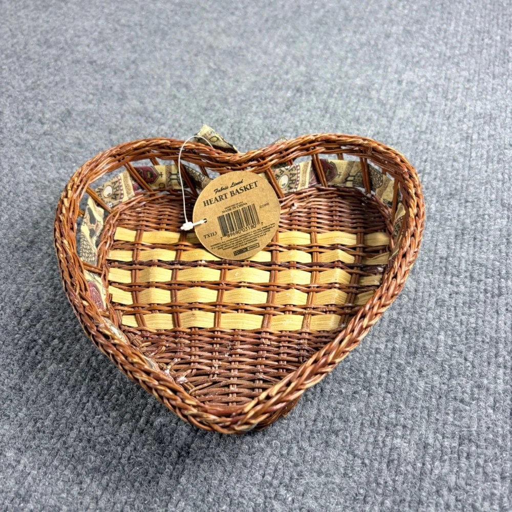 Vintage 1998 Home Styles‎ Hermitage Pottery Heart Wicker Basket Fabric Lined